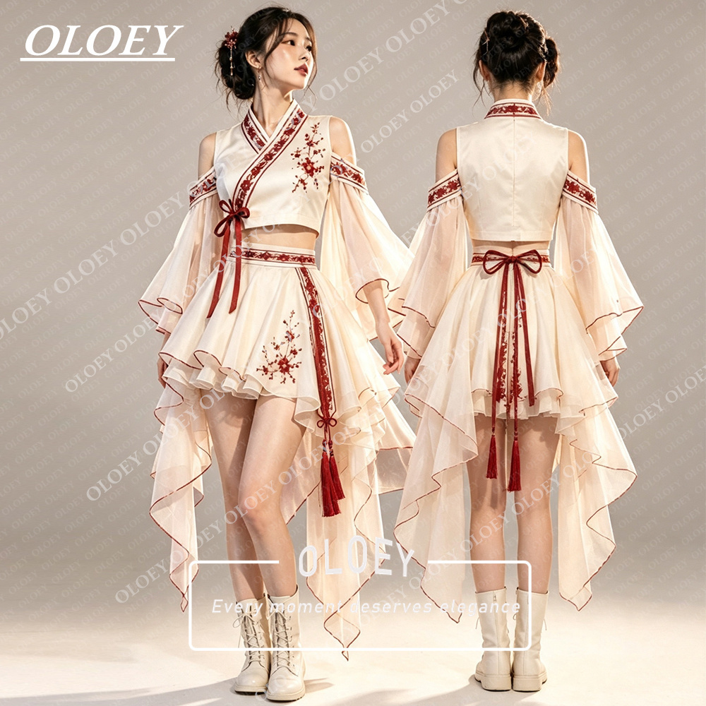 OLOEY Modern Red Embroidery Iv - Modern Korean Lifestyle recension och pris